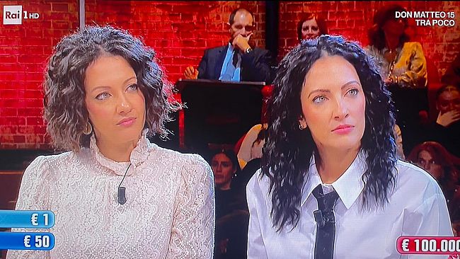 Affari Tuoi, Marsala protagonista con le gemelle Gandolfo: sfumano i 100mila euro e il sogno della Regione fortunata