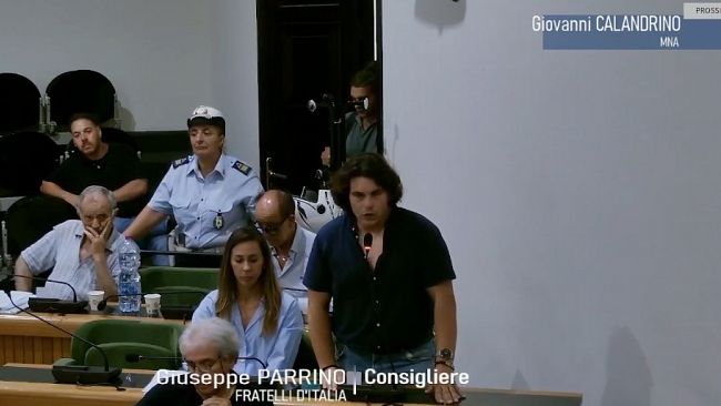 Alcamo, novità in consiglio comunale. Parrino aderisce a Futuro Nazionale