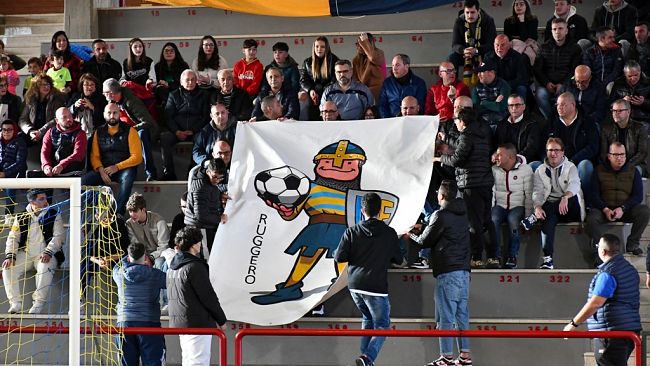 Futsal Mazara fra le mura amiche contro il Città di Acri. Ingresso libero 