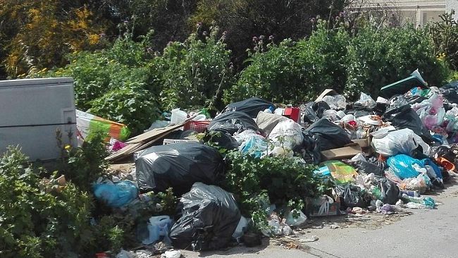Demolizioni a Triscina: ” dura lex sed lex”