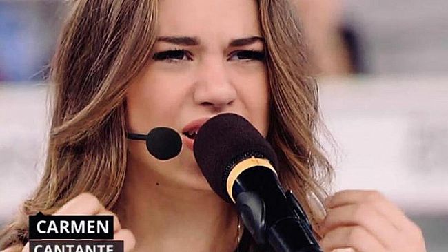 Trapani sostiene la trapanese Carmen Ferreri, finalista di “Amici”. Maxischermo nel centro storico