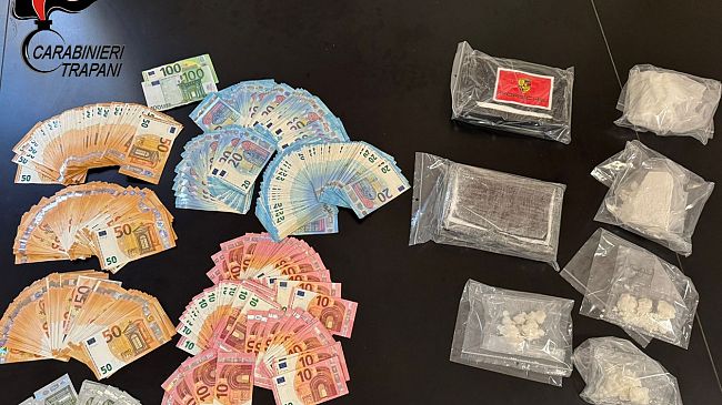Trapani, donna di 54 anni trovata in possesso di cocaina e anfetamine 