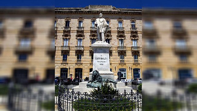 La statua di Garibaldi e la donazione di un trapanese