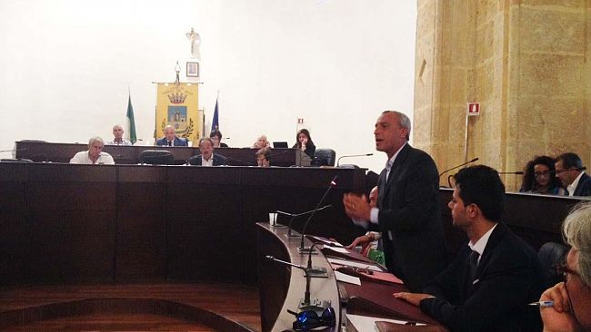 “La Città sta bene o male? Due termometri in Consiglio comunale. In “vacanza” per due mesi?”