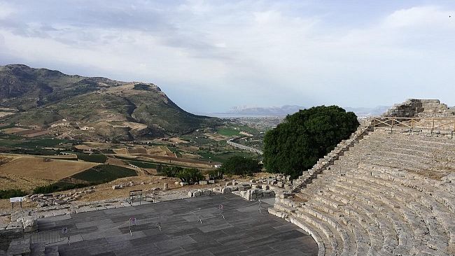 Scena Segesta Festival: al via domani 17 luglio la prima edizione con tre giorni al Teatro Antico di Segesta