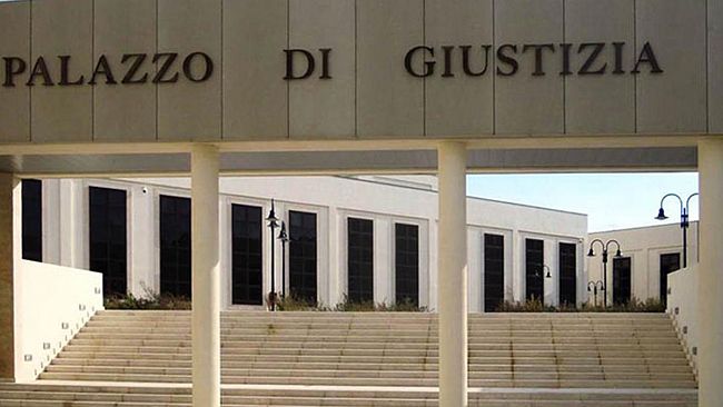Marsala, coppia accusata di aver falsificato l'atto di nascita di una neonata 