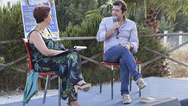 Al via la rassegna letteraria “Terrazza d’autore”