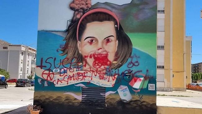Imbrattato murale dedicato a Francesca Morvillo nel quartiere Sant'Alberto