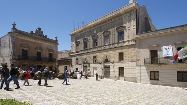 Erice, firmato contratto di appalto per lavori di manutenzione ordinaria