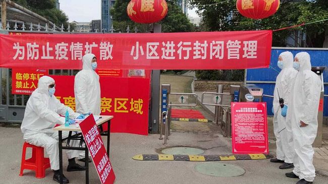 Coronavirus, un anno fa la prima vittima a Wuhan e l’inizio dell’incubo