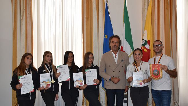 Marsala, le congratulazioni dell'dell’Amministrazione Grillo ​ai maestri e alle atlete di “Emozione Danza