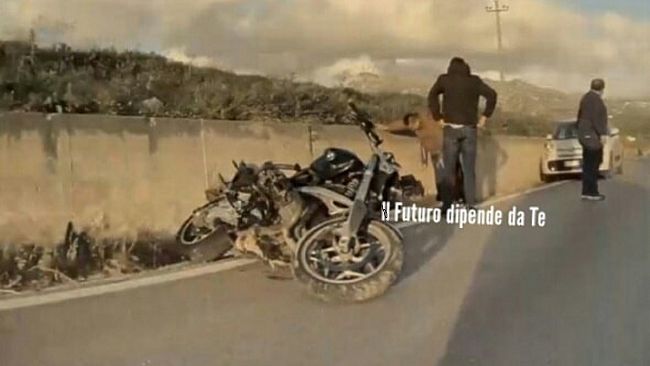 Centauro castelvetranese ferito dopo lo schianto contro un muro sulla Sp70