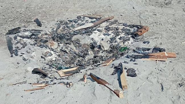 Petrosino, ​atto vandalico al litorale Torrazza: data alle fiamme la casetta dei volontari