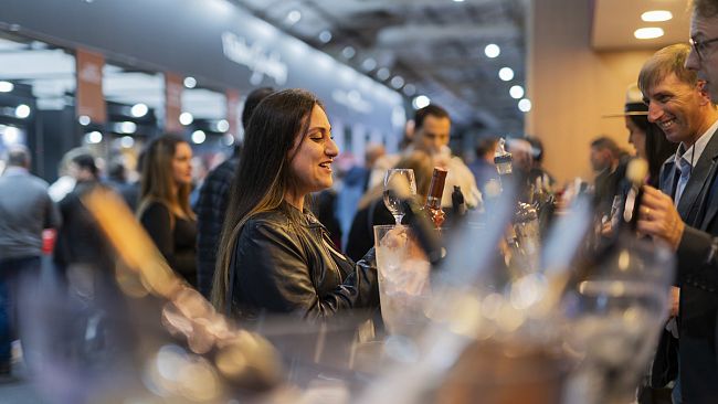 La Sicilia presenta 164 cantine al Vinitaly 2026: il brand dell’isola punta sul valore