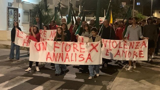 A processo per femminicidio l'uomo che a Pantelleria diede fuoco alla compagna  
