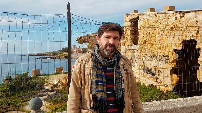 VIDEO – Torretta Granitola, un rudere da abbattere assolutamente per creare una terrazza sul mare