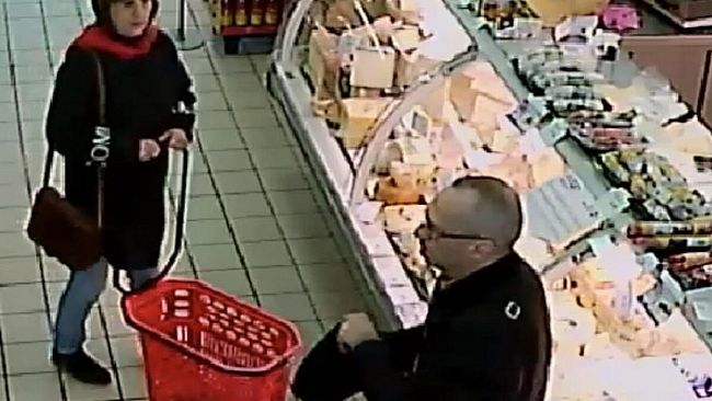 Perquisizioni dei Carabinieri alla scuola Catullo, dove insegna Laura Bonafede