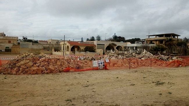 Non ci fu abbandono di sfabbricidi a Triscina. La Procura di Marsala ha escluso ipotesi di reato e dissequestrato l’area