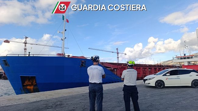 La Capitaneria di Porto Trapani ferma nave battente bandiera Antigua e Barbuda 