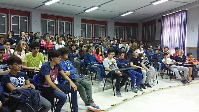 “Natural…mente”, l’evento a cura del Liceo “Ruggeri” che coniuga lettura e rispetto per l’ambiente