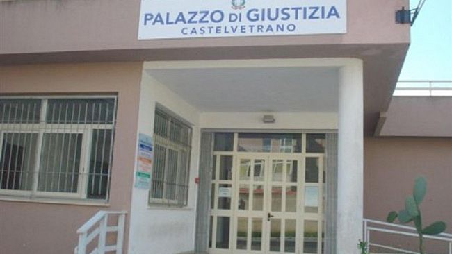 Gli avvocati castelvetranesi dicono no alla chiusura degli uffici del giudice di pace