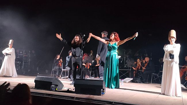Splendido viaggio nell'universo musicale di Franco Battiato, ieri sera al Parco archeologico di Selinunte