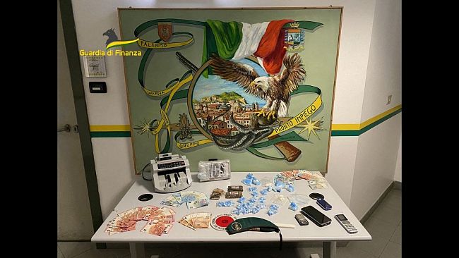 GDF Palermo: lotta al traffico di sostanze stupefacenti