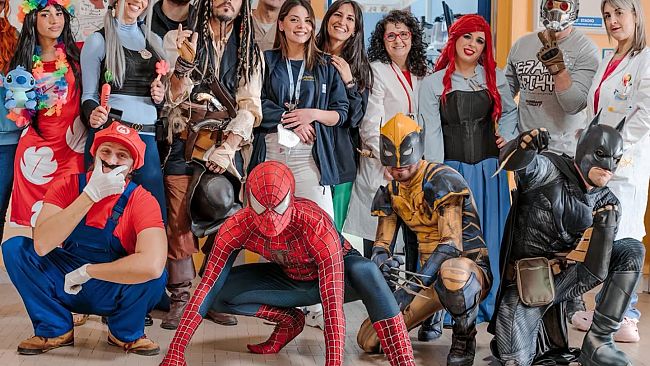 Carnevale in corsia a Trapani e Marsala: infermieri supereroi per i piccoli pazienti