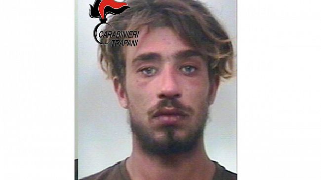 Marsala, maltrattamenti in famiglia: giovane arrestato