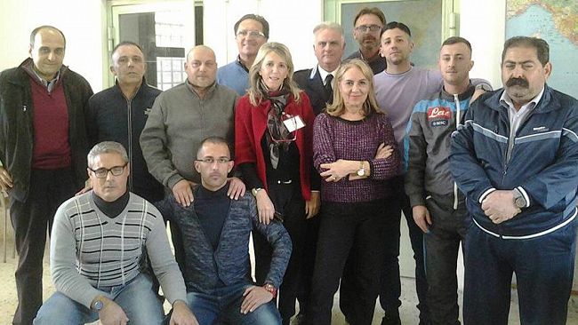 “La libertà è un libro”. Il laboratorio di lettura (e fiducia) al carcere di Trapani