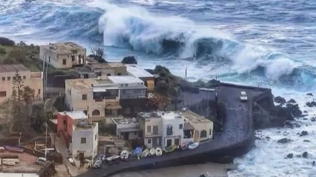 Pantelleria sotto attacco del ciclone 