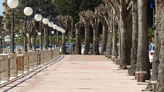 Mazara, divieto commercio in forma itinerante lungomare Mazzini