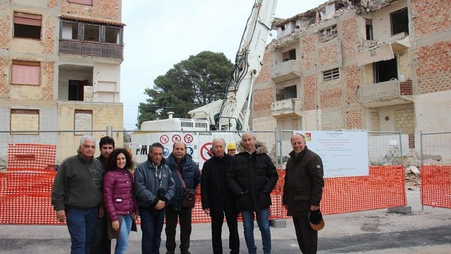 Marsala. Case popolari di via Mazara iniziata la demolizione