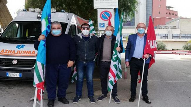 “Tutelare chi ci cura è un dovere”: Presidio presso l’ospedale di Marsala dei sindacati CGIL, CISL e UIL