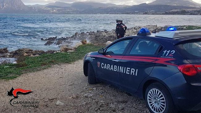 Trapani, rintracciato il 25enne che si era disfatto dello zaino con la refurtiva