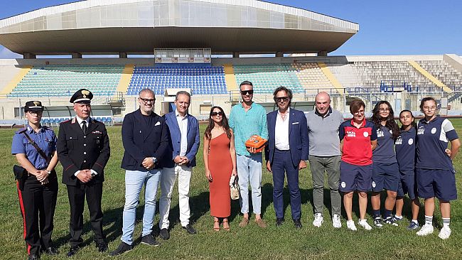 Futuri sposi donano un defibrillatore al Comune di Marsala