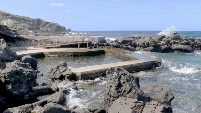 Pantelleria, donna muore a causa di improvviso malore mentre faceva il bagno alle terme di Gadir   