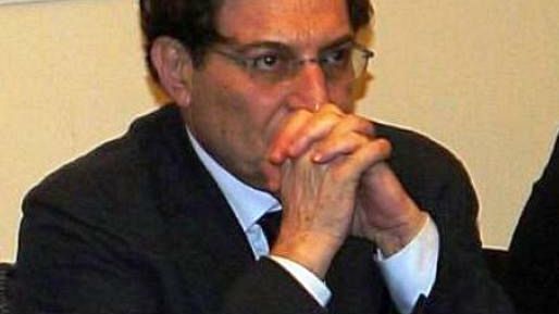Crocetta resiste. Al via la “rivoluzione” del trasformismo e dei “poltronieri”
