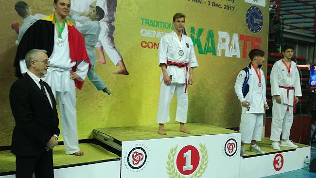 Ragazzo Mazarese Campione del Mondo di Karate