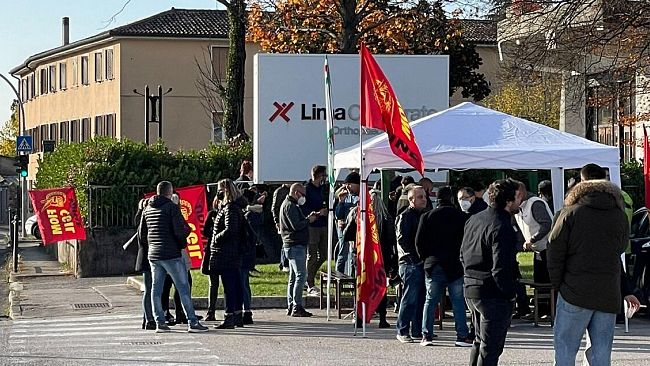 Metalmeccanici: sciopero dei lavoratori della Lima Corporate di Calatafimi 
