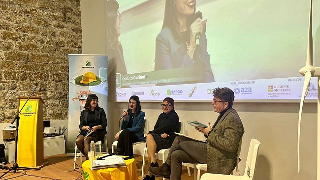Ambiente. Ciminnisi (M5S): “I comuni “Ricicloni” e “Rifiuti Free” indicano la strada“