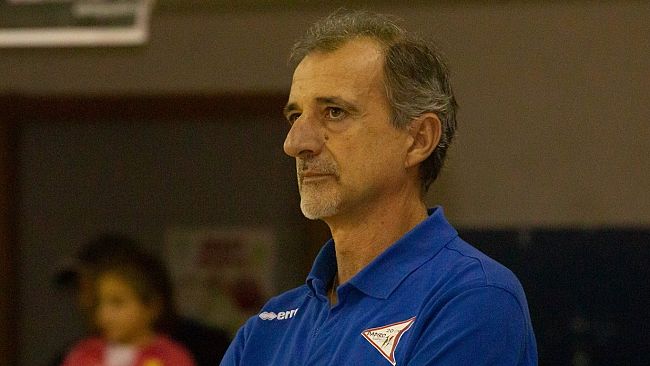 Tani Frinzi Russo lascia la panchina dello Scalia Volley Sciacca 