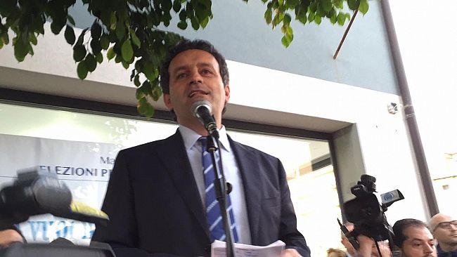 Massimo Grillo: “Di Girolamo copia i punti fondamentali del nostro piano Trasporti e Mobilità. Dimostra di non avere idee per Marsala”