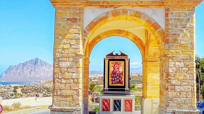 ​Valderice, la Madonna di Custonaci torna sotto l’Arco del Cavaliere