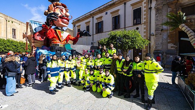 Martedì grasso con sfilate, danze e l'atteso testamento di li Nanni 