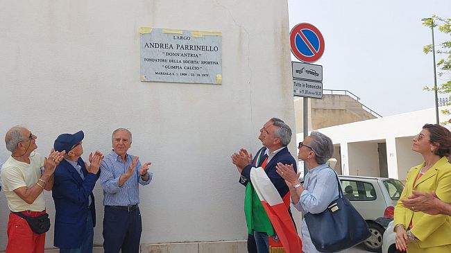 Marsala, lo slargo che sorge davanti l’ingresso della Palestra “Fortunato Bellina” è intitolato a Donn’Antria