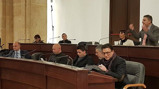 Mazara, il Consiglio comunale boccia il “Piano Tari 2017”. Ecco chi ha votato e come