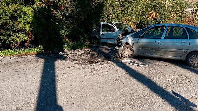 Trapani, incidente frontale sulla strada Mazara-Erice