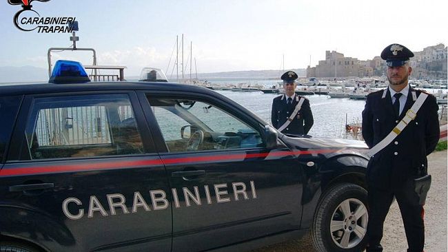Detenzione di stupefacenti tre giovani incensurati arrestati