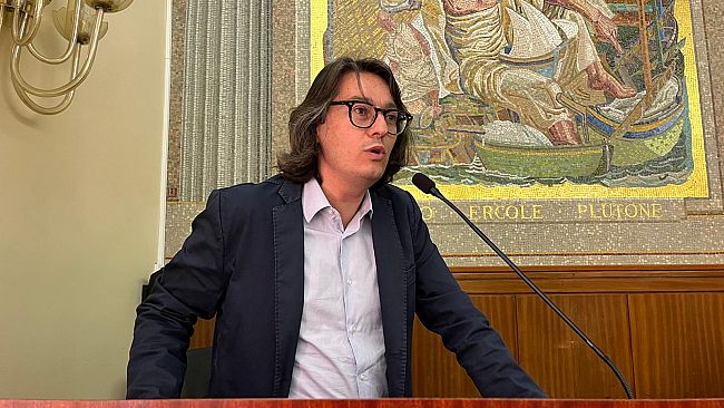 Il deputato regionale del PD Dario Safina interviene con durezza sul piano di riordino sanitario della Regione